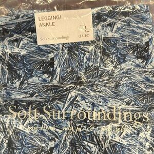 NWT. Leggings. Size L. By Soft Surroundings